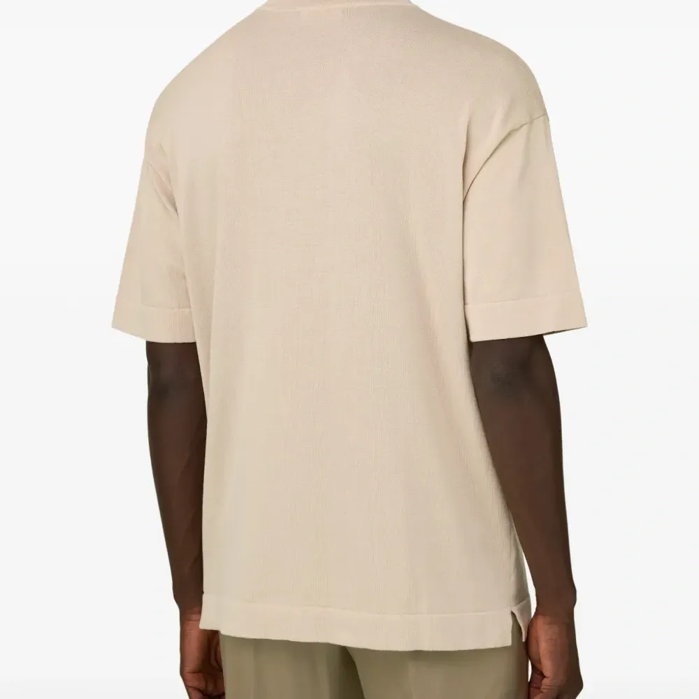 Футболка с круглым вырезом