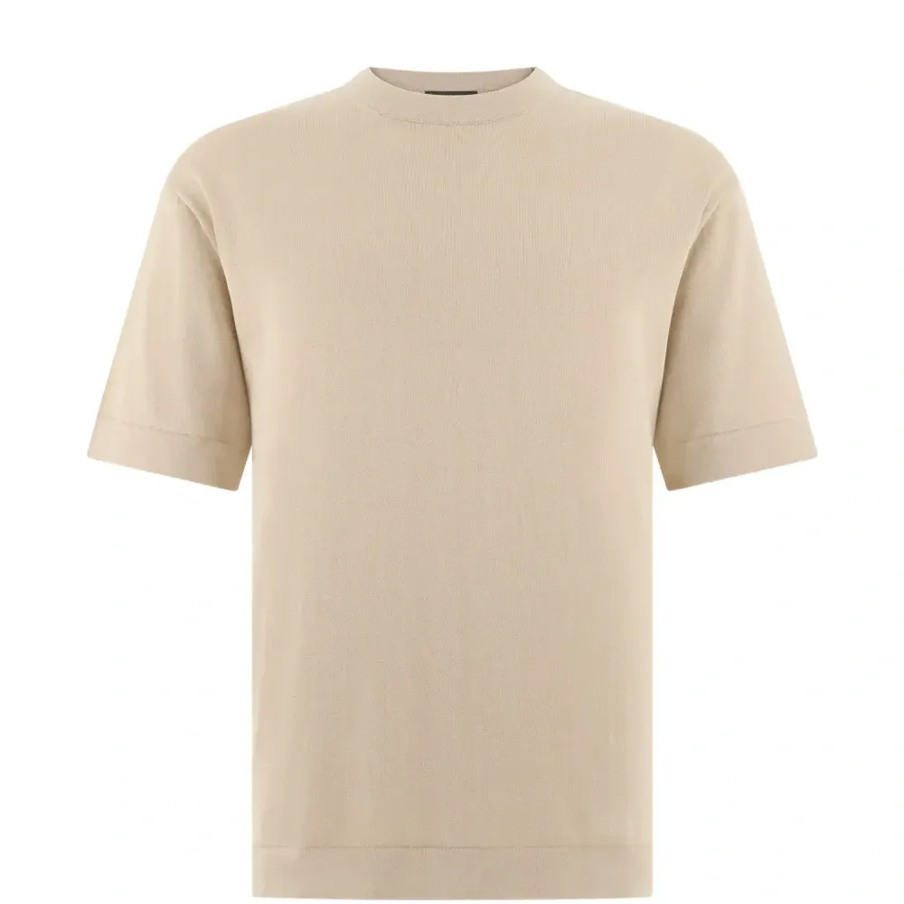 Футболка с круглым вырезом