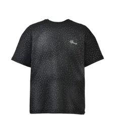 Футболка с украшениями