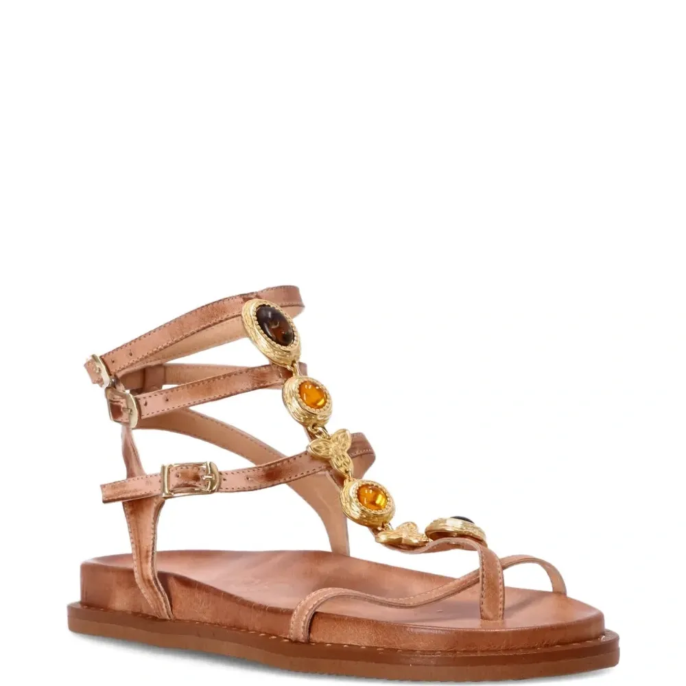 Декорированные босоножки Декорированные босоножки