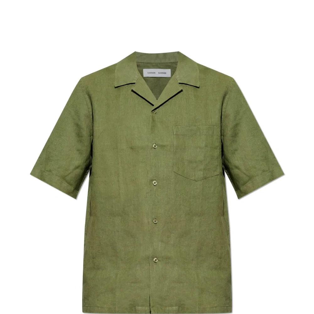 Рубашка с короткими рукавами и нагрудным карманом