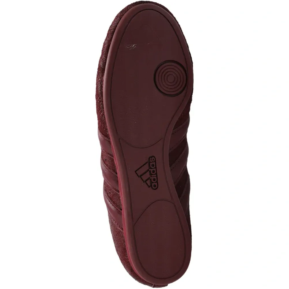 Кроссовки с полосками из меха