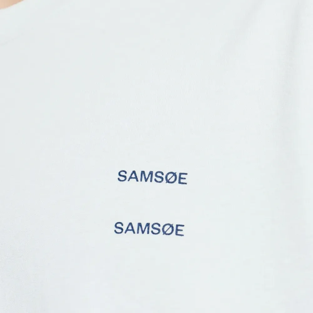 Футболка с логотипом Joel