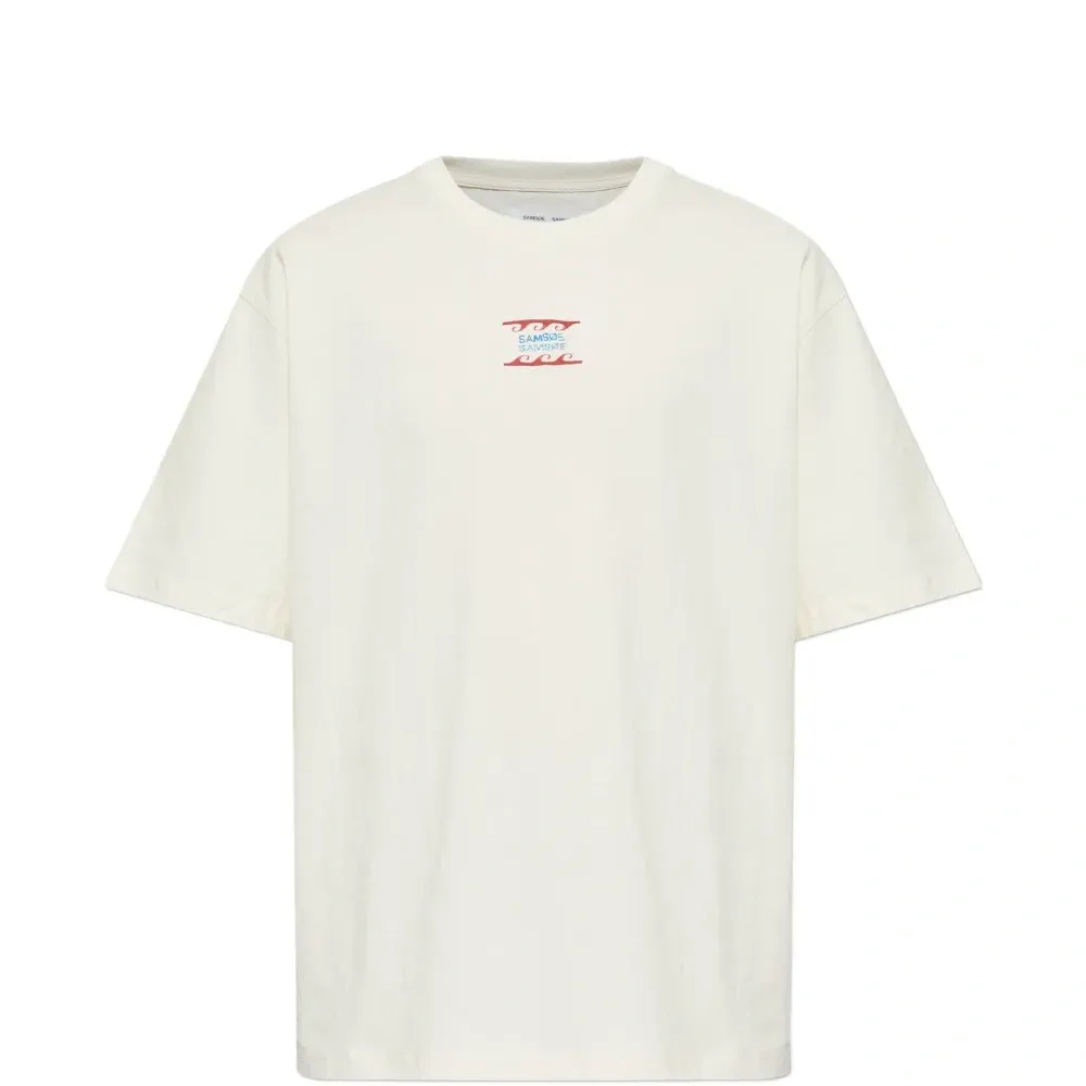 Футболка с коротким рукавом и графическим принтом