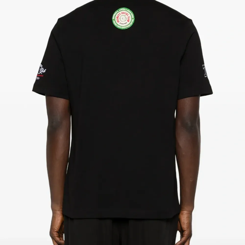 Футболка с вышивкой Peanuts