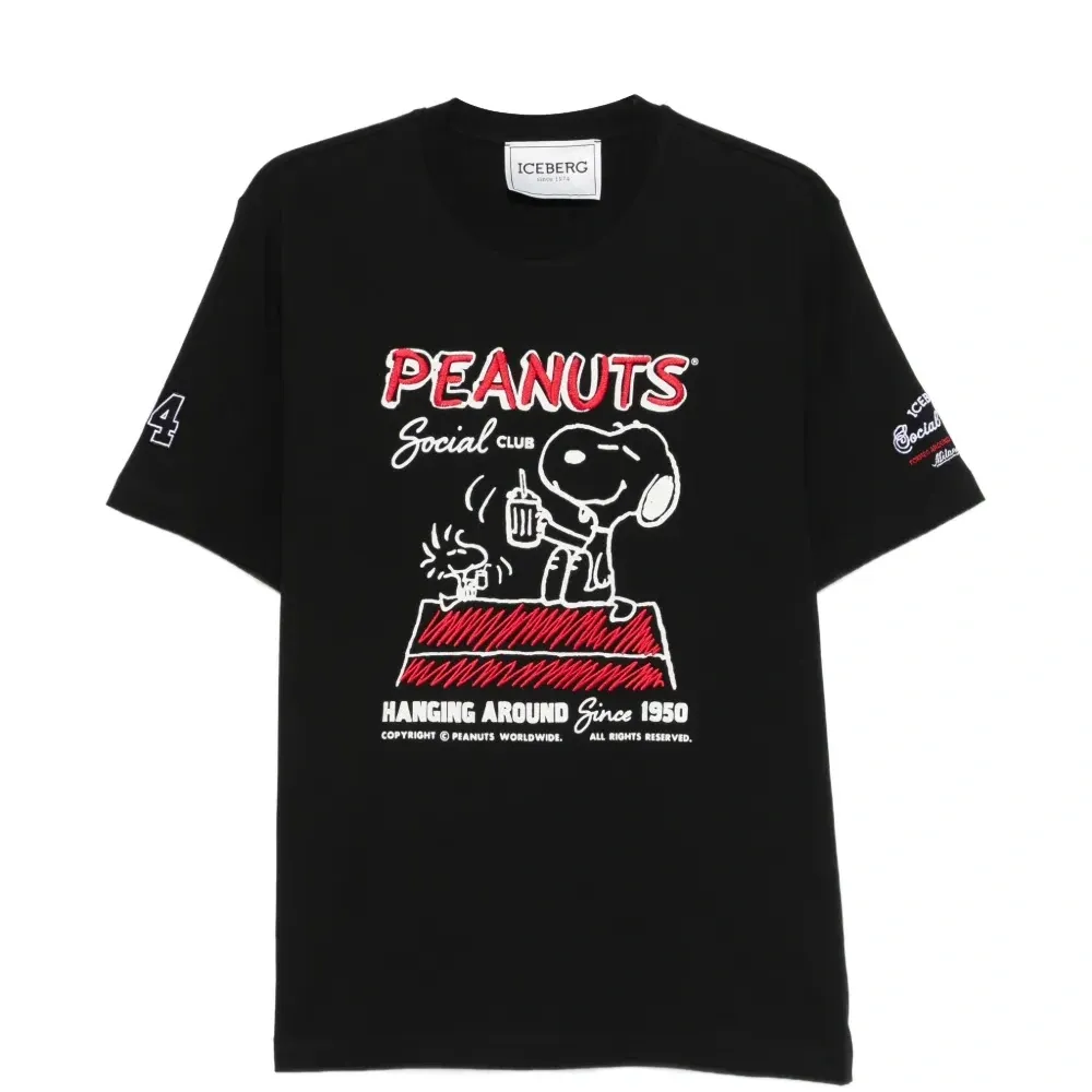 Футболка с вышивкой Peanuts