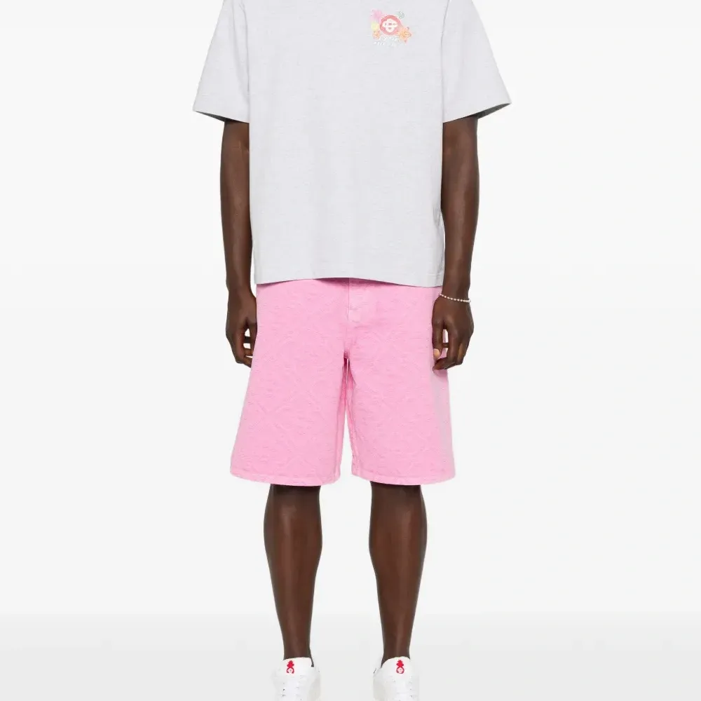 Футболка с принтом логотипа