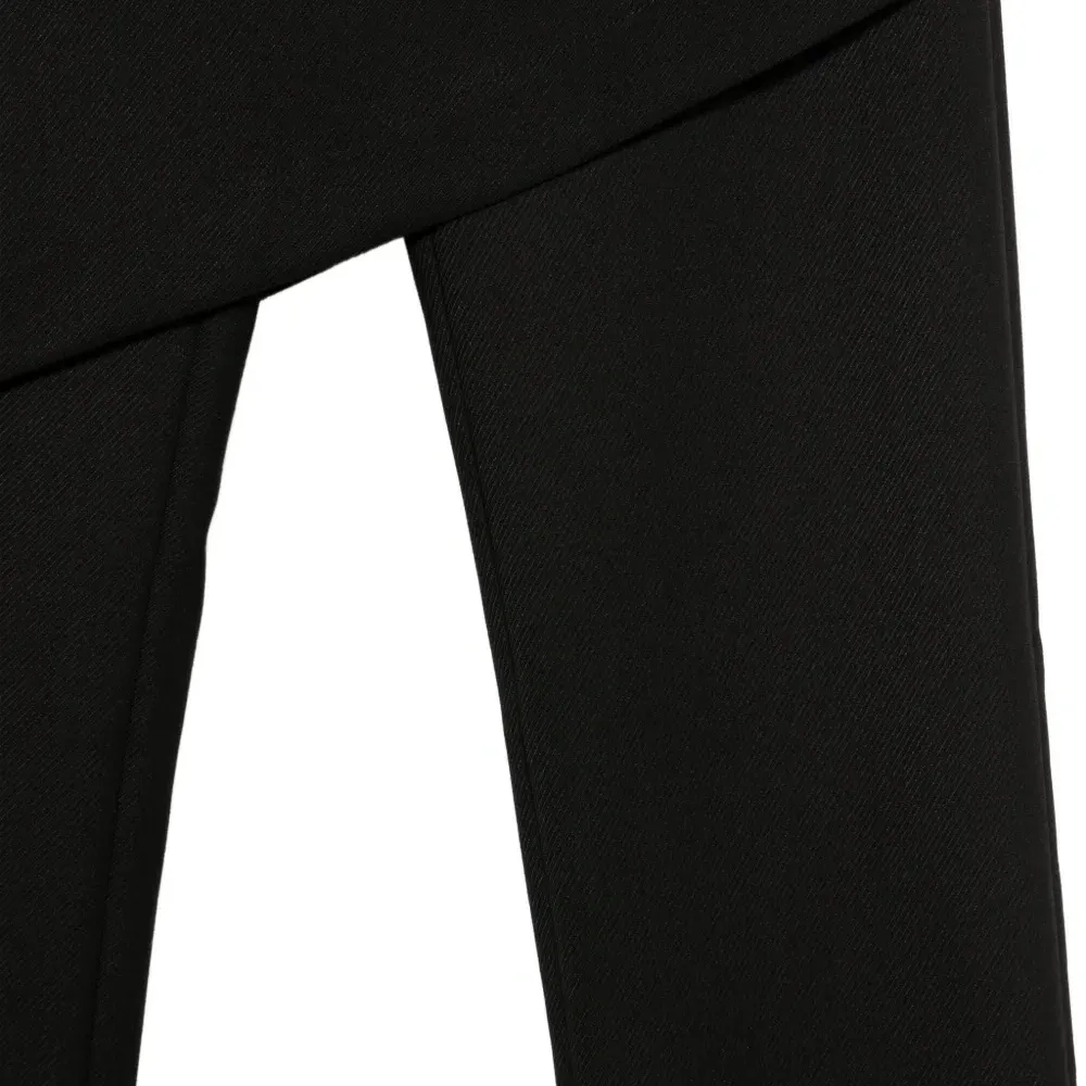 Брюки с асимметричными деталями