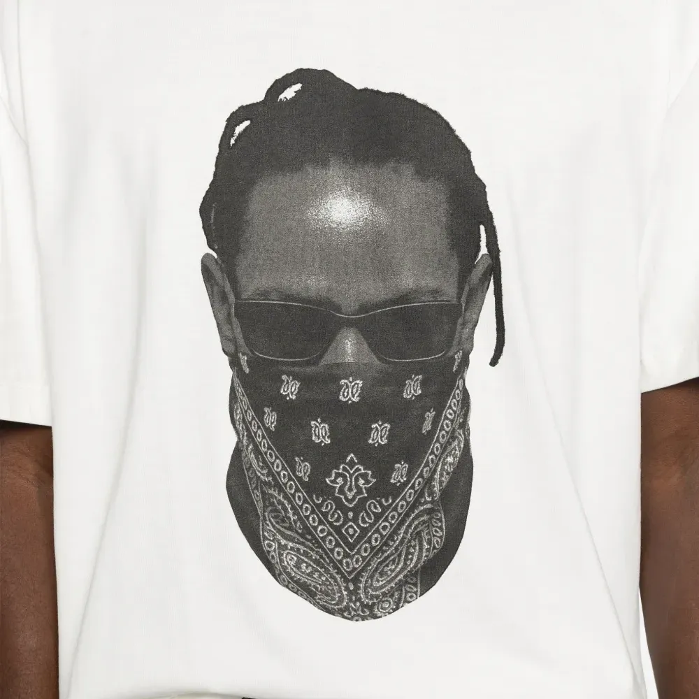 Футболка с принтом маски