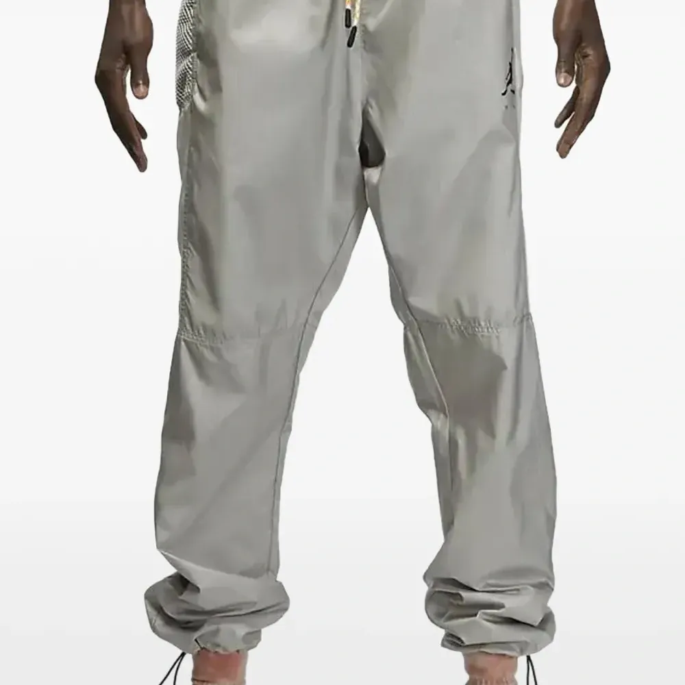 Спортивные брюки на кулиске