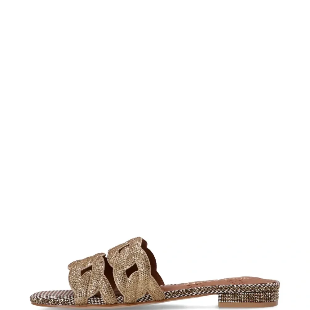 Сандалии с кристаллами Сандалии с кристаллами