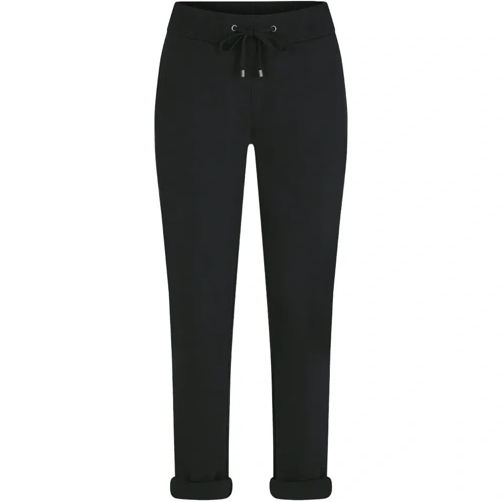 Спортивные брюки с подворотами