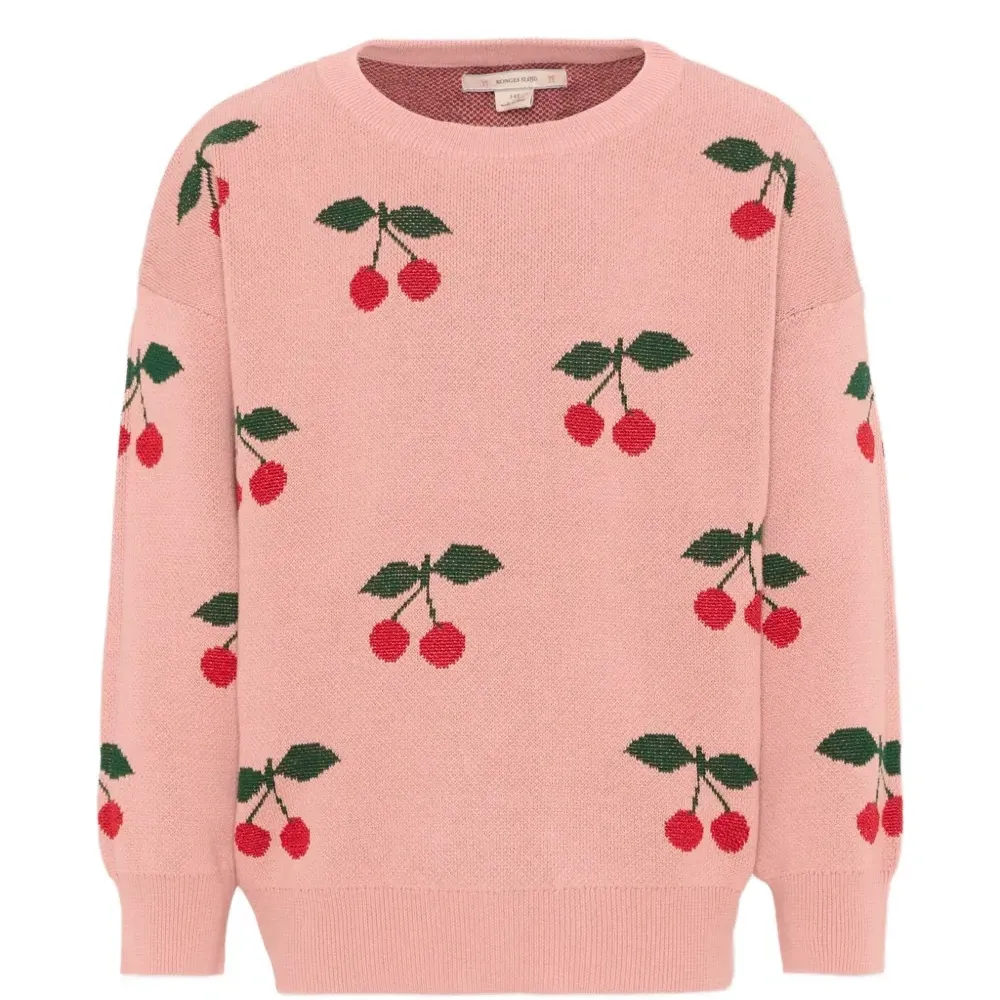 Свитер с принтом вишен