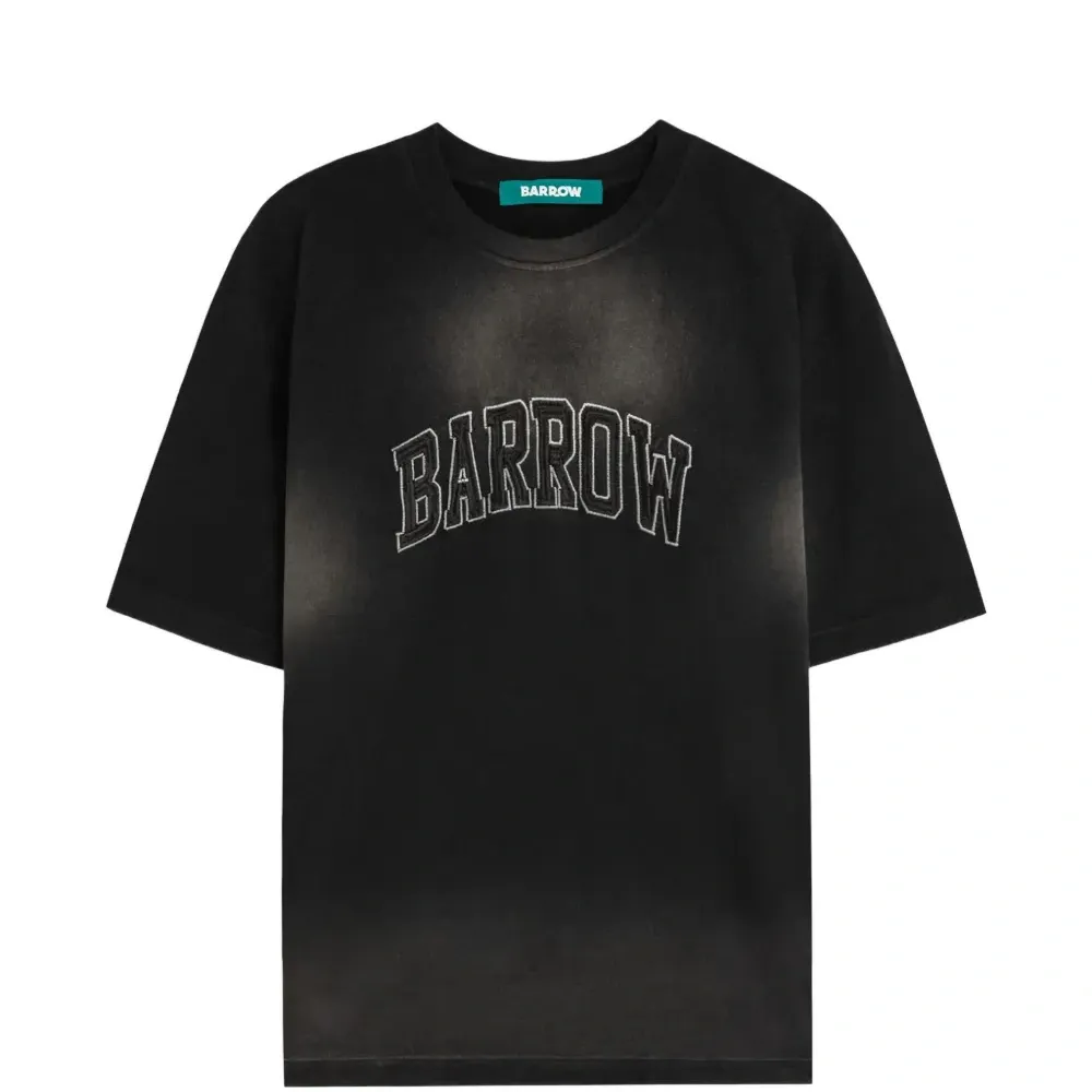 Футболка с логотипом