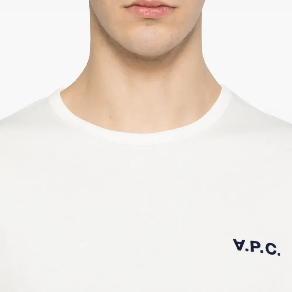 Футболка свободного кроя