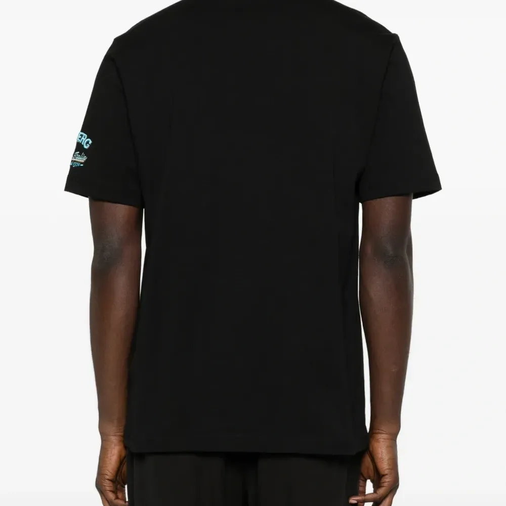 Футболка с вышивкой в виде обезьяны