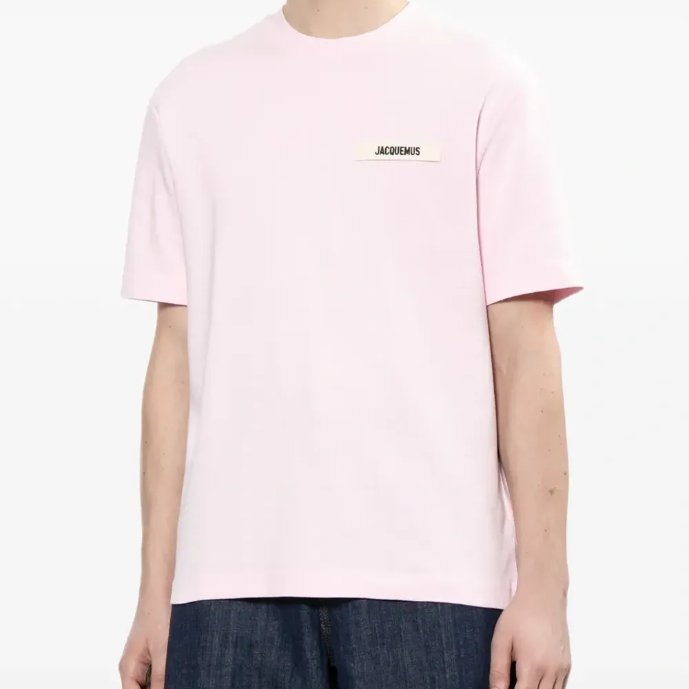 Футболка с круглым вырезом