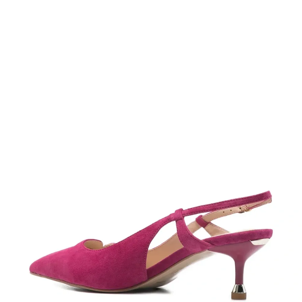 Кожаные туфли-лодочки Chanel