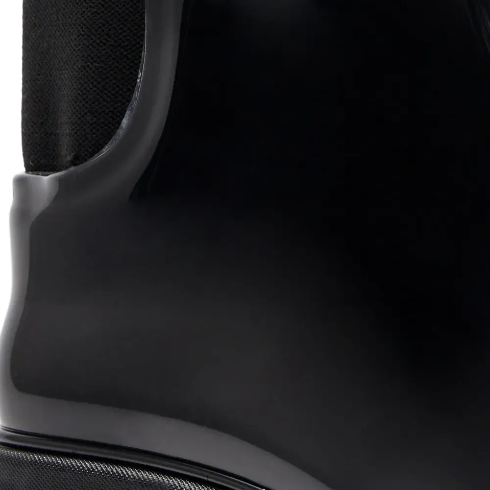 Ботинки на резинке