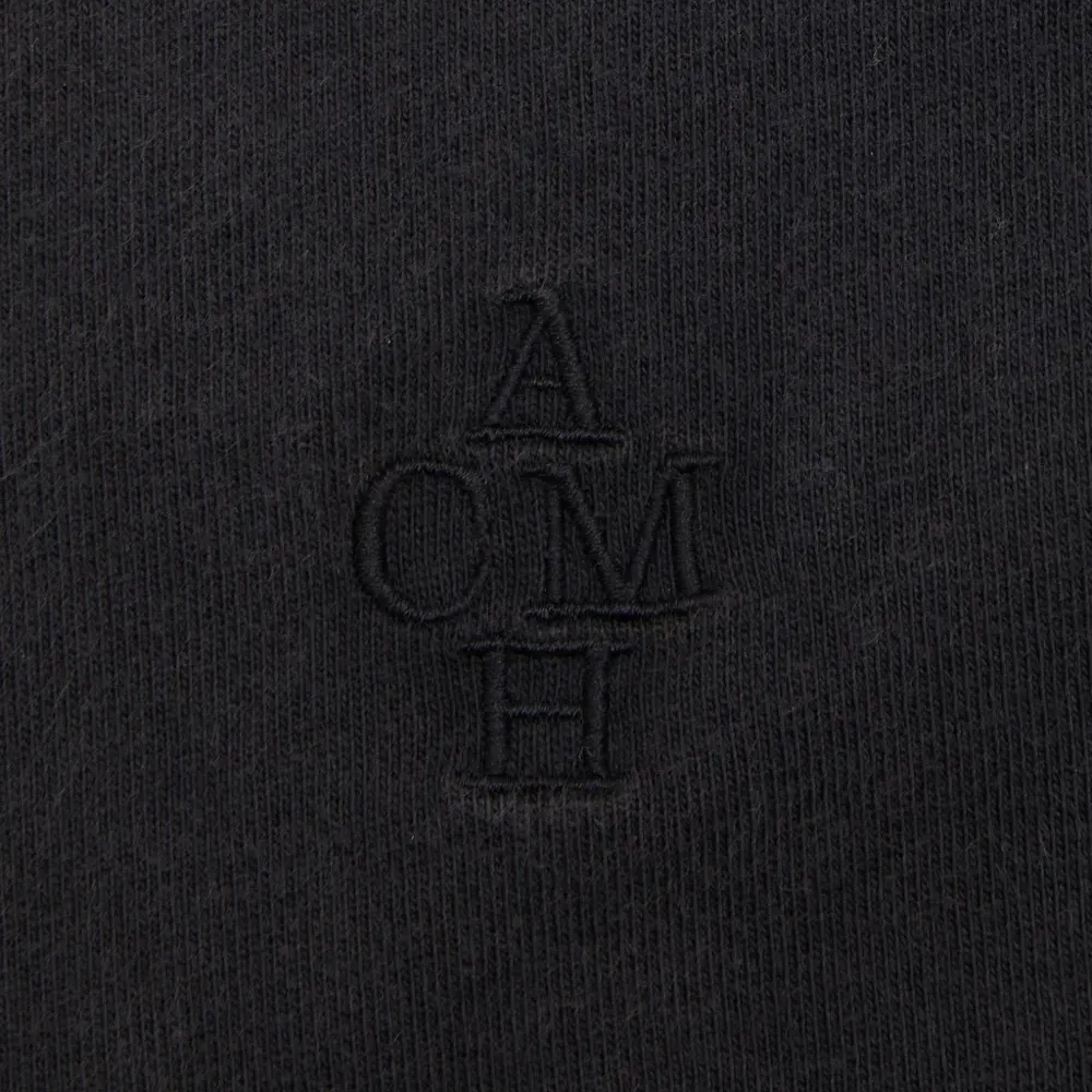 Футболка с логотипом