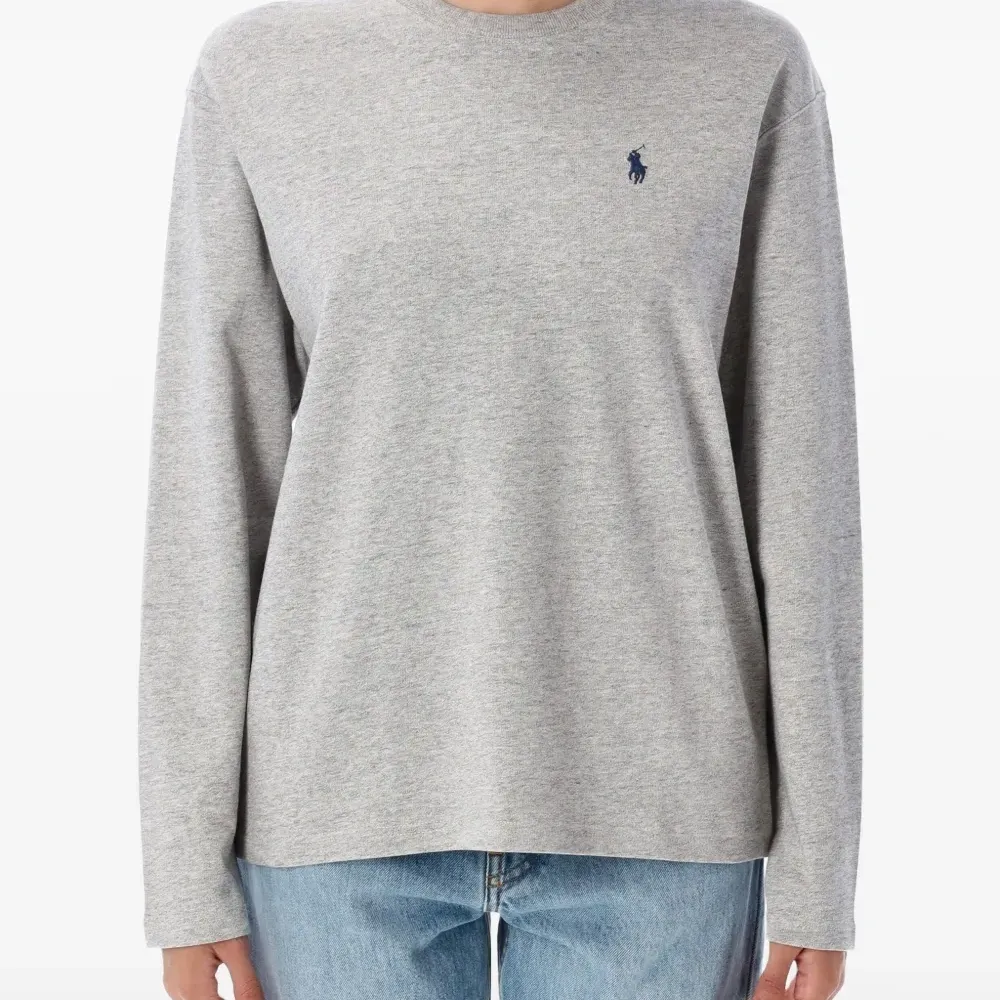 Футболка с длинными рукавами