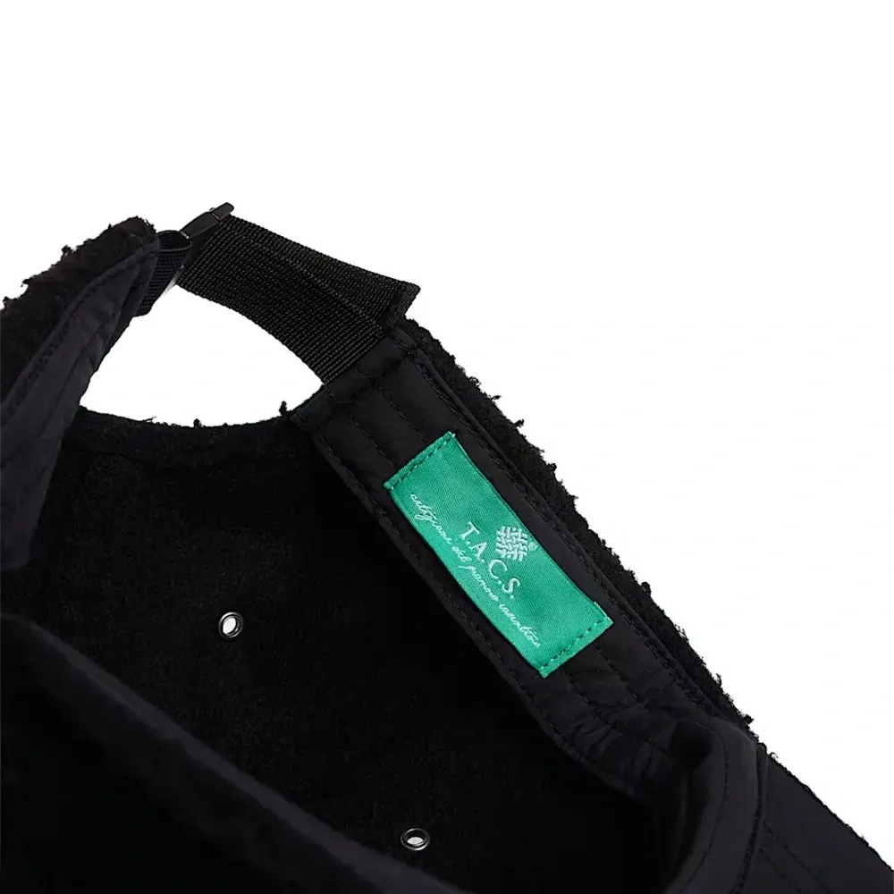 Бейсболка с логотипом