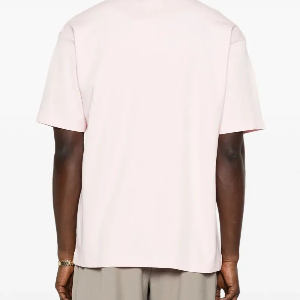 Футболка с цветочным принтом