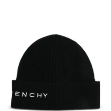 Шапка-бини в рубчик