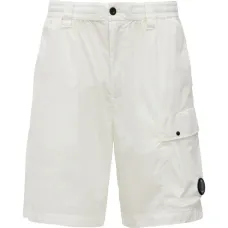 Шорты с накладными карманами