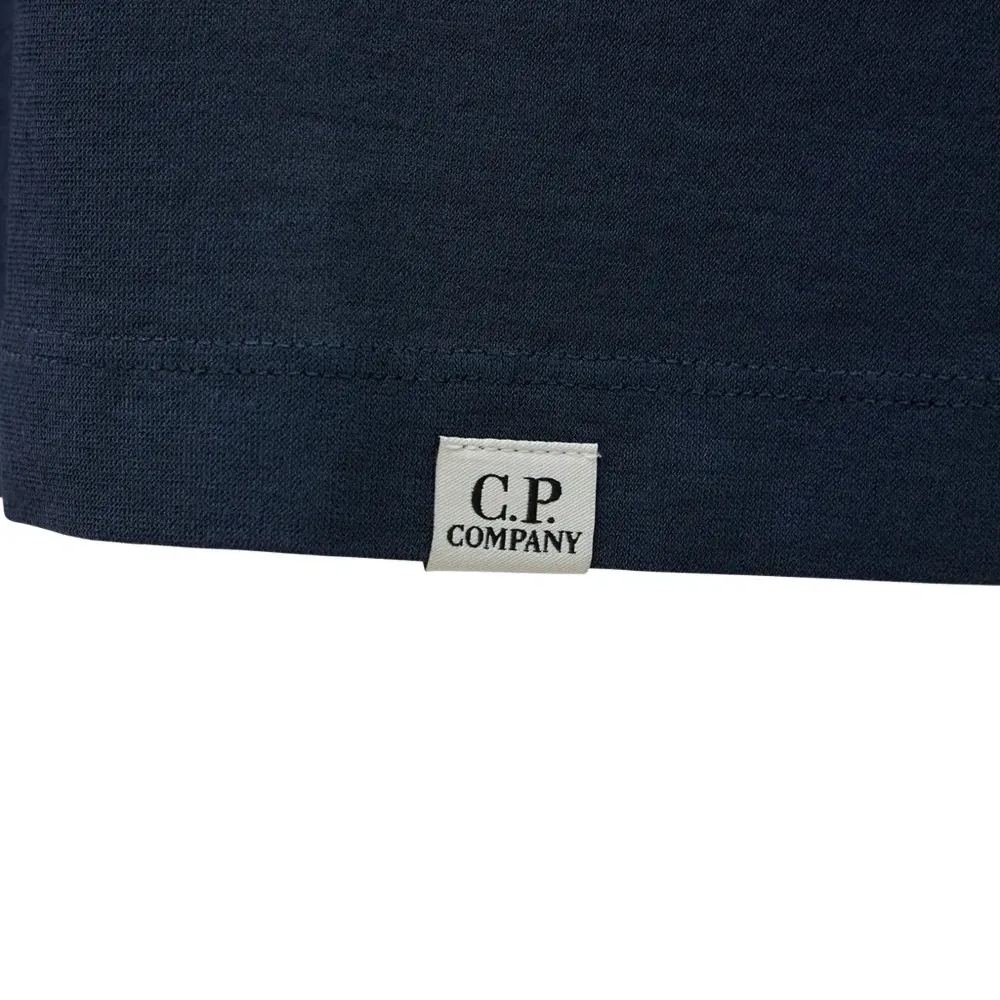 Синяя футболка