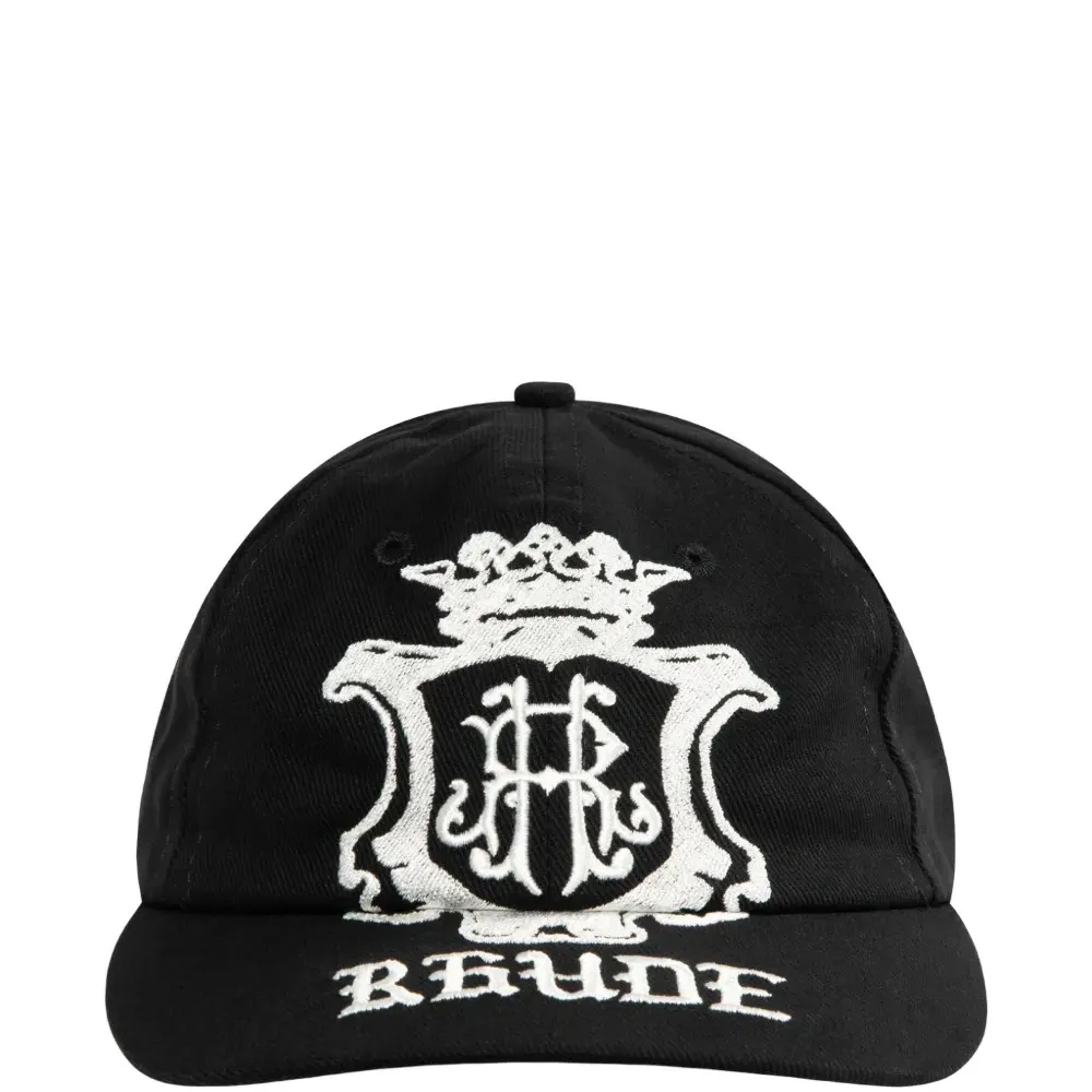 Бейсболка с логотипом