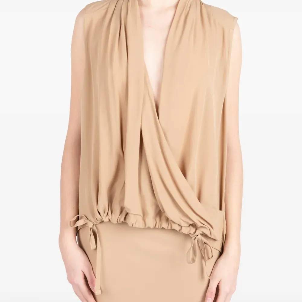 Топ April с драпировкой и завязкой Топ April с драпировкой и завязкой