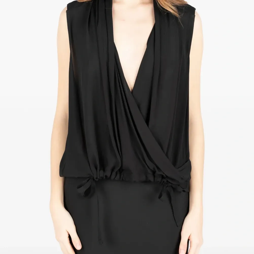 Топ April без рукавов с драпировкой Топ April без рукавов с драпировкой