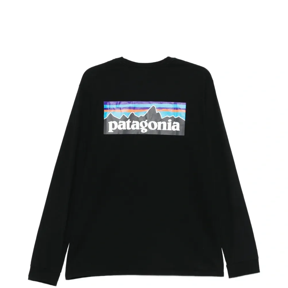 Футболка с длинными рукавами и графическим принтом