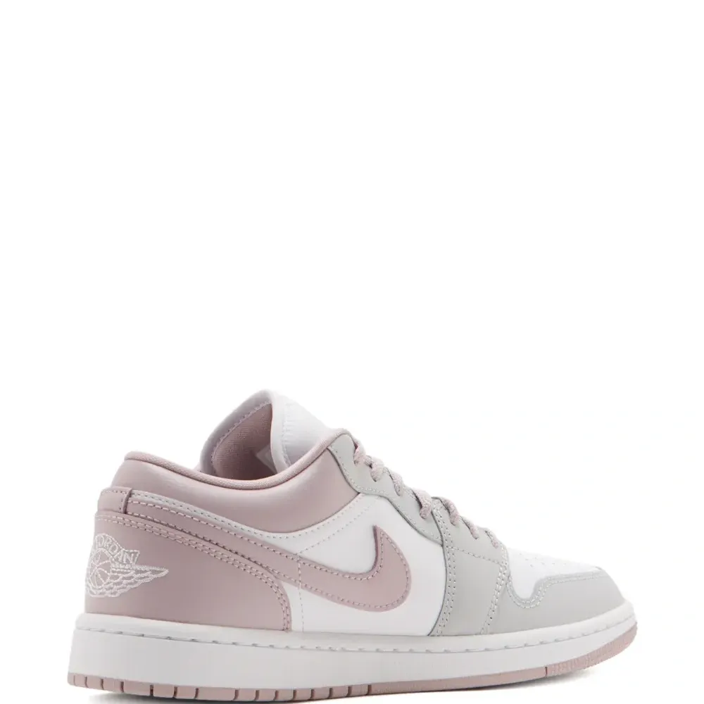 Кроссовки Air Jordan 1