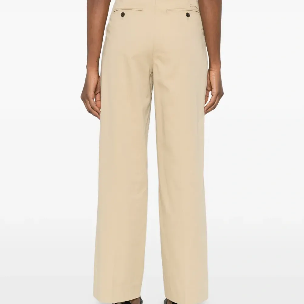 Брюки со складками