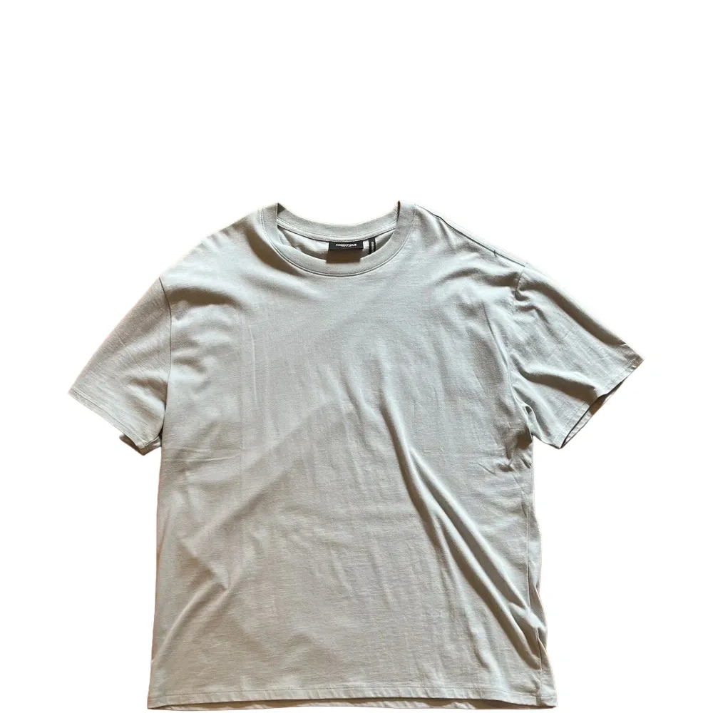 Футболка с отражающим эффектом