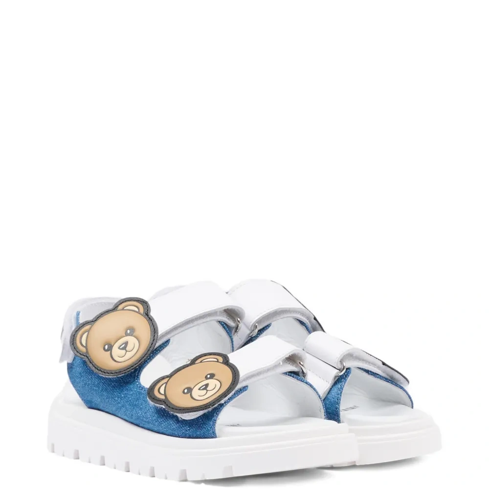 Сандалии с апликацией в виде мишки