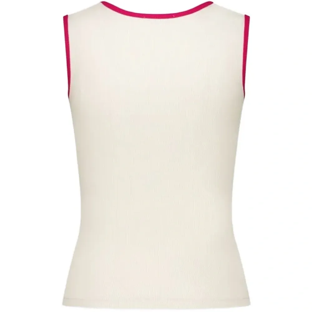 Топ в рубчик с кружевной отделкой