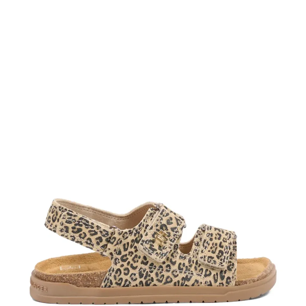 Босоножки с леопардовым принтом на ремешках Босоножки с леопардовым принтом на ремешках