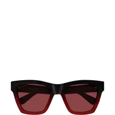 Солнцезащитные очки в квадратной оправе