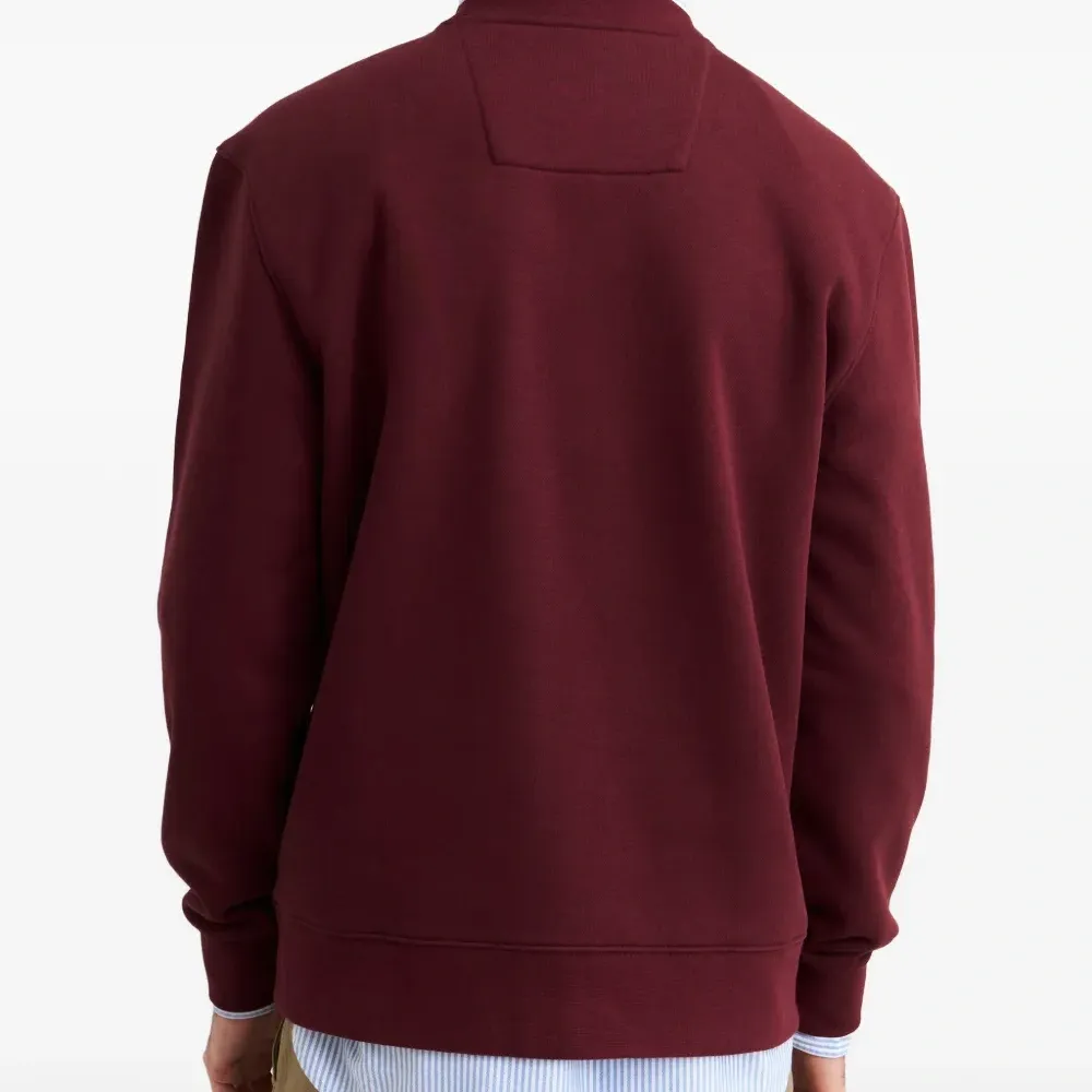 Свитшот с круглым вырезом Свитшот с круглым вырезом