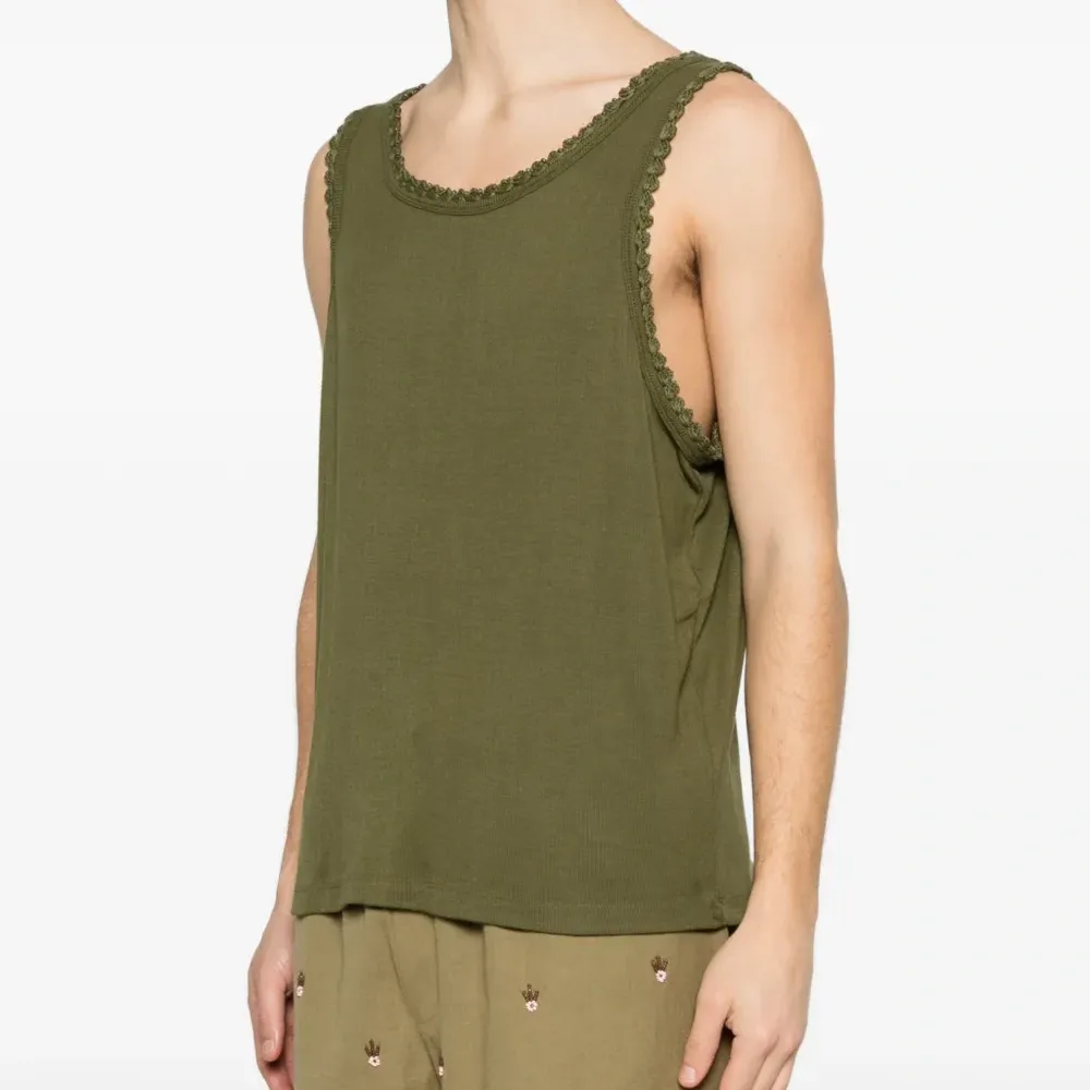 Майка без рукавов с круглым вырезом