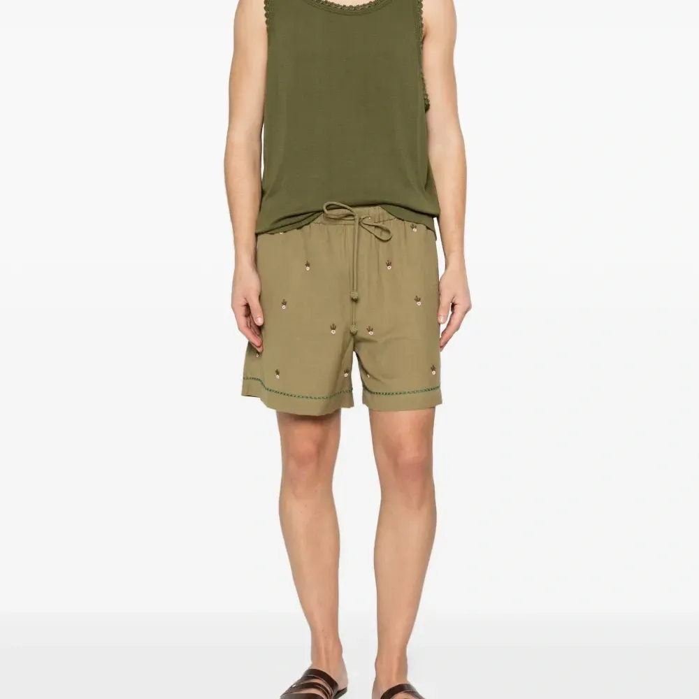 Майка без рукавов с круглым вырезом