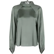 Блузка карминового цвета с завязками Блузка карминового цвета с завязками