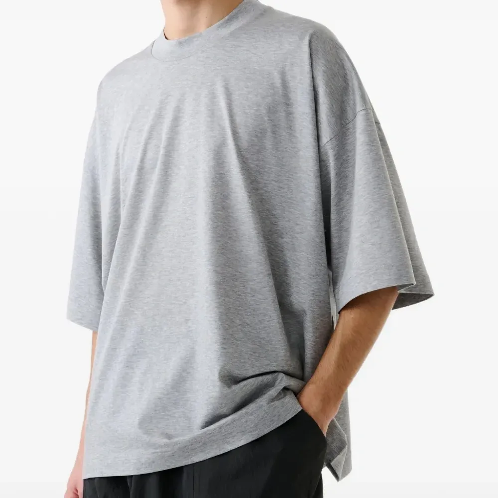 Футболка оверсайз Piu