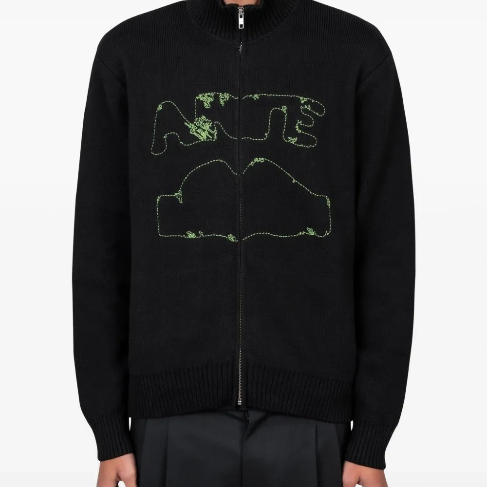 Кардиган с вышитым логотипом