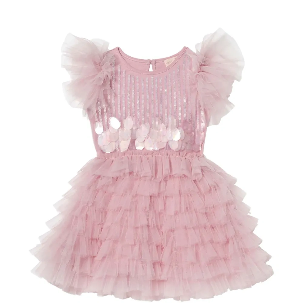 Платье с оборками и пайетками