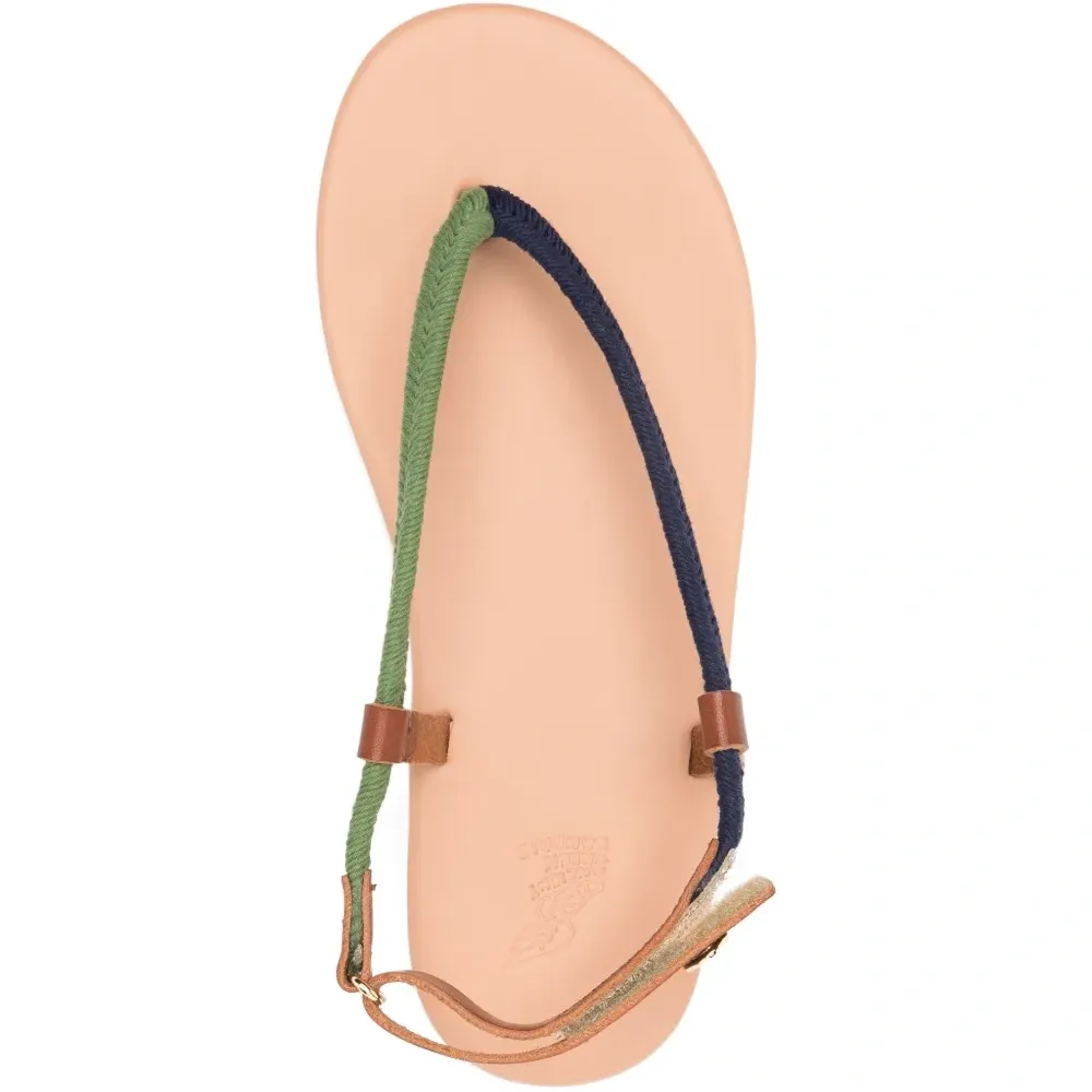 Сандалии из шнурков