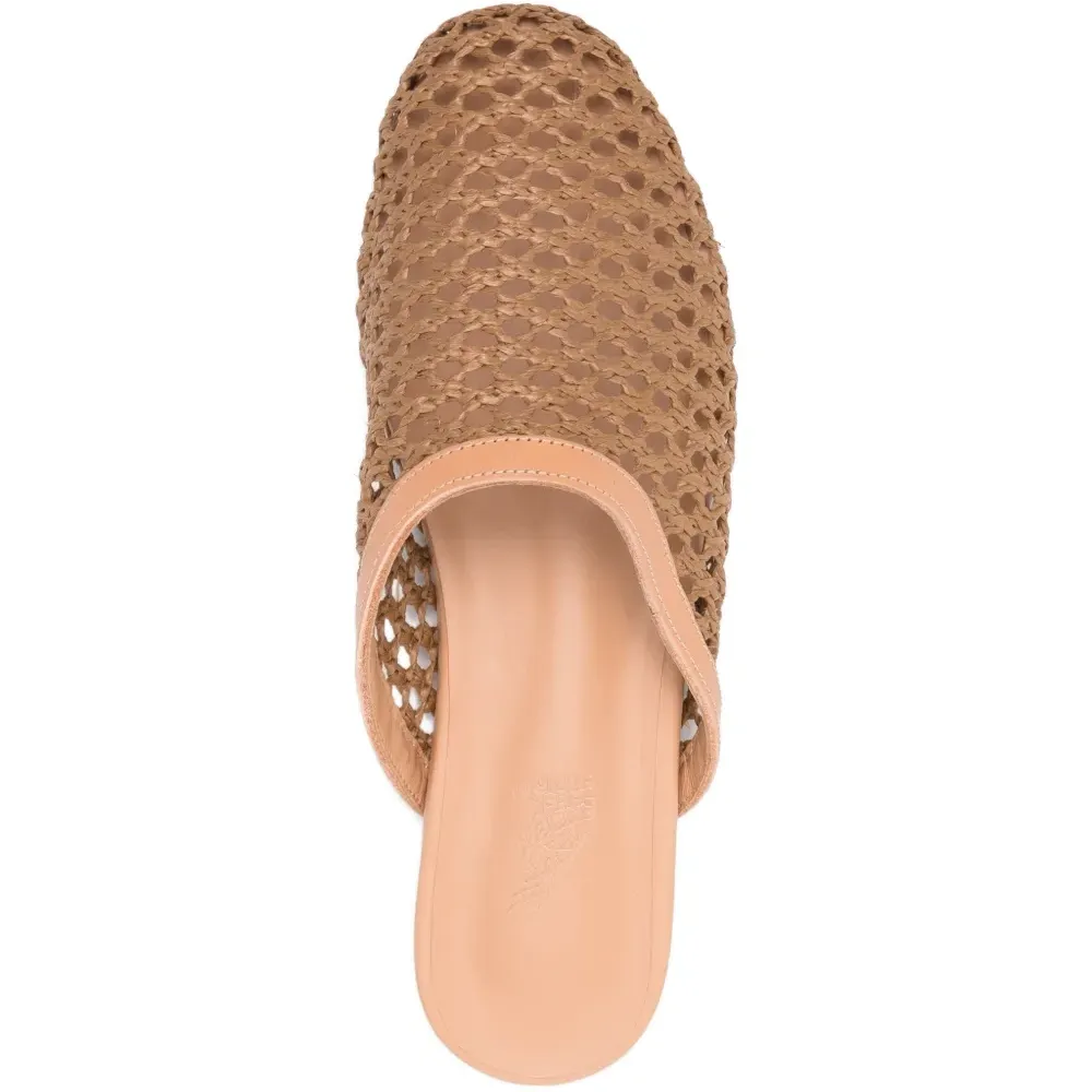 Тканая тапочка